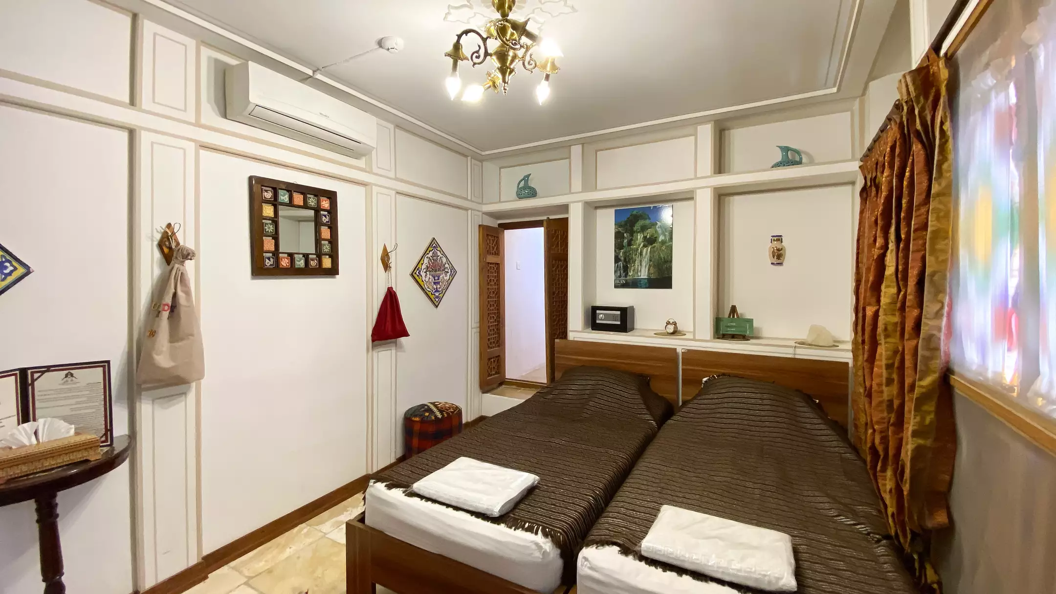 Alibaba https://cdn.alibaba.ir/ostorage/hotel-accommodation-images/6704dde4359857c3c5f4a3a8_ef2f5387-efd3-4960-b4cd-6f1214aadce7_فراقتخانه (2).webp